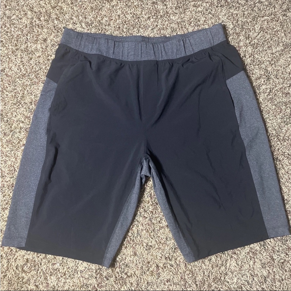 lululemon athletica Men's Black and Gray Athletic Shorts